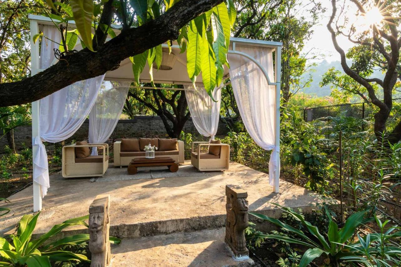 Stayvista At The Charcoal Villa Luxury Collection Алибаг Экстерьер фото